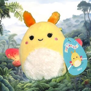 MIRY THE MOTH 5” SQUISHMALLOWS